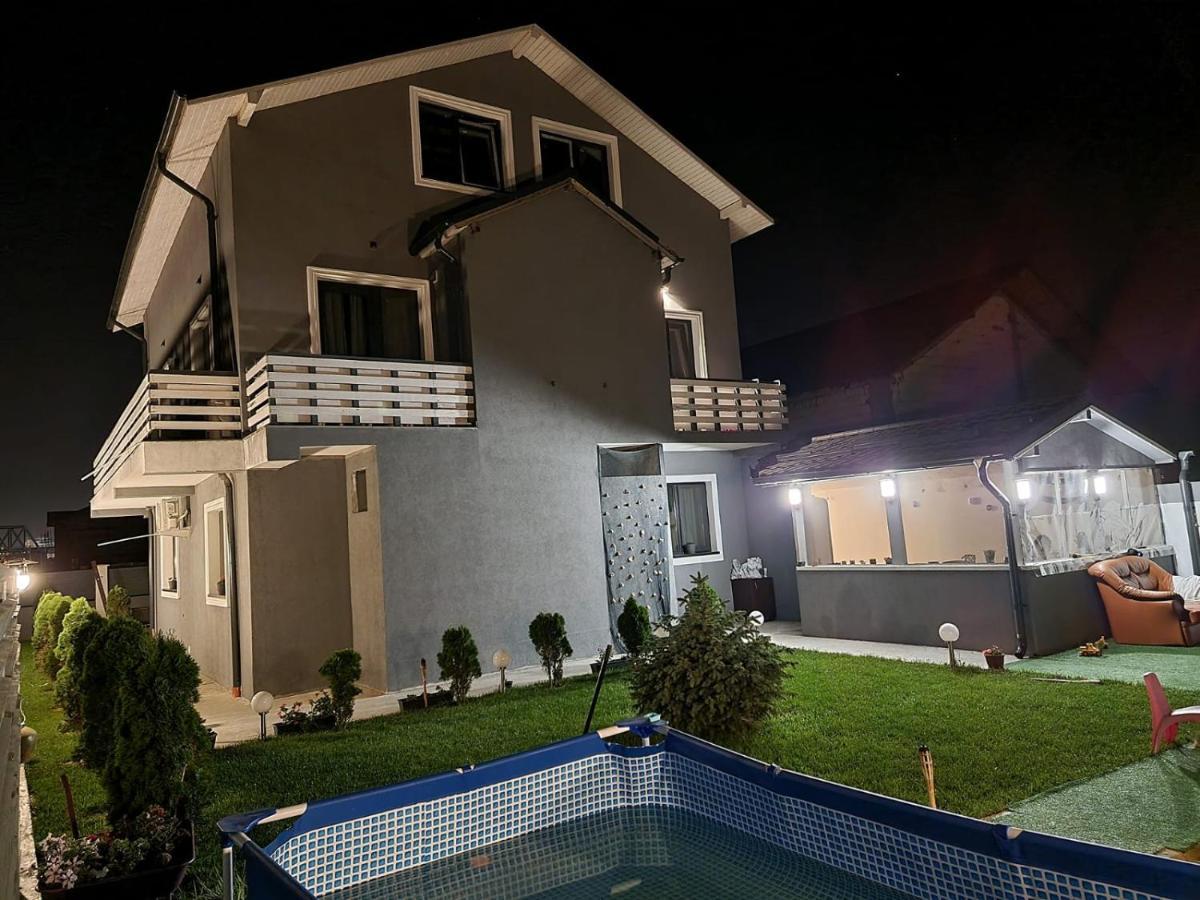 Casa Izabela Homestay *